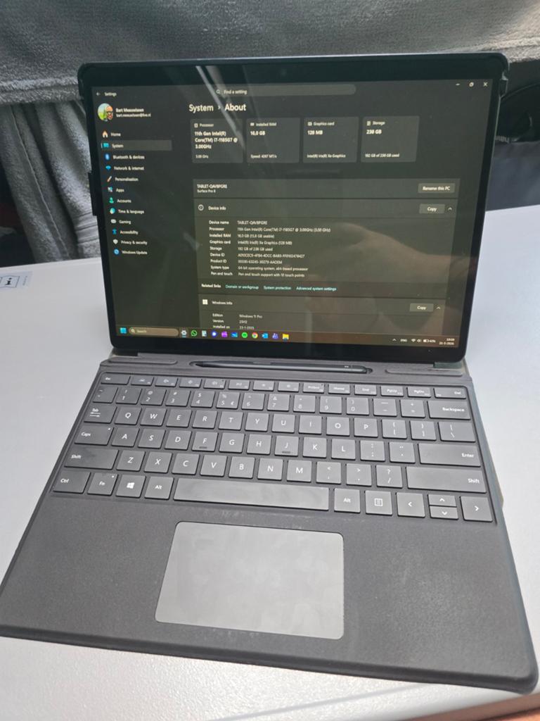 Microsoft surface pro 8 intel i7 met 256GB ssd, Ophalen, 13 inch, Zo goed als nieuw, 256 GB of meer
