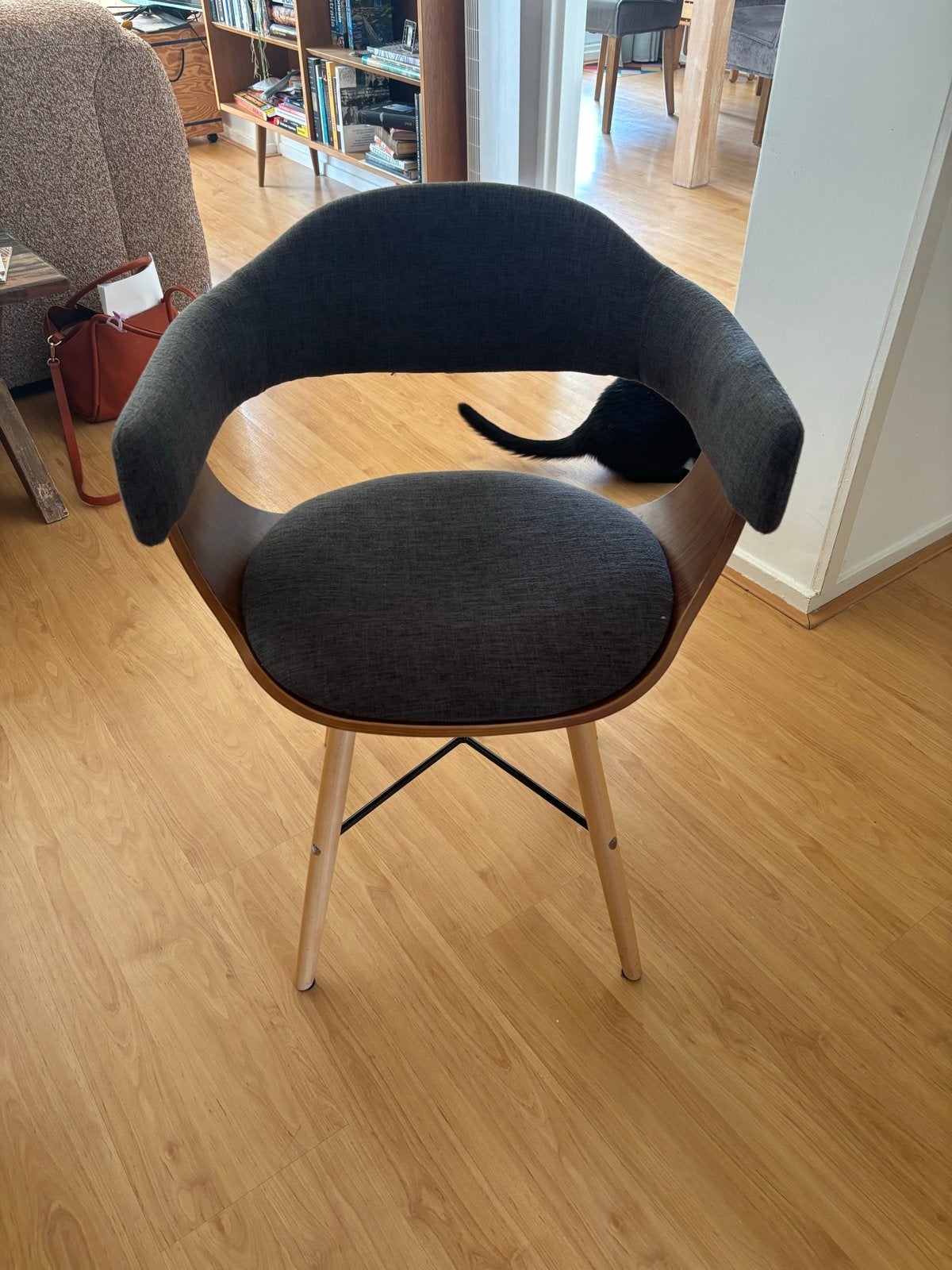 6x eetkamerstoel - Grijs met houten onderstel, Ophalen, Zo goed als nieuw, Vijf, Zes of meer stoelen, Hout