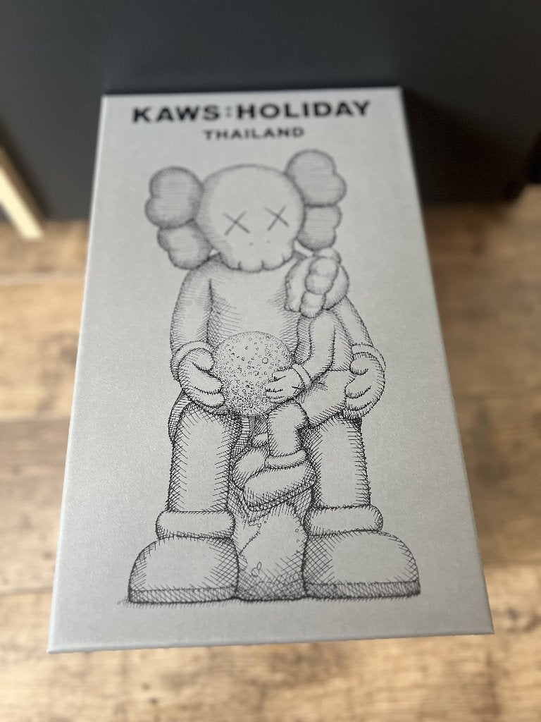 KAWS Holiday Thailand Vinyl Figure Brown, Ophalen of Verzenden