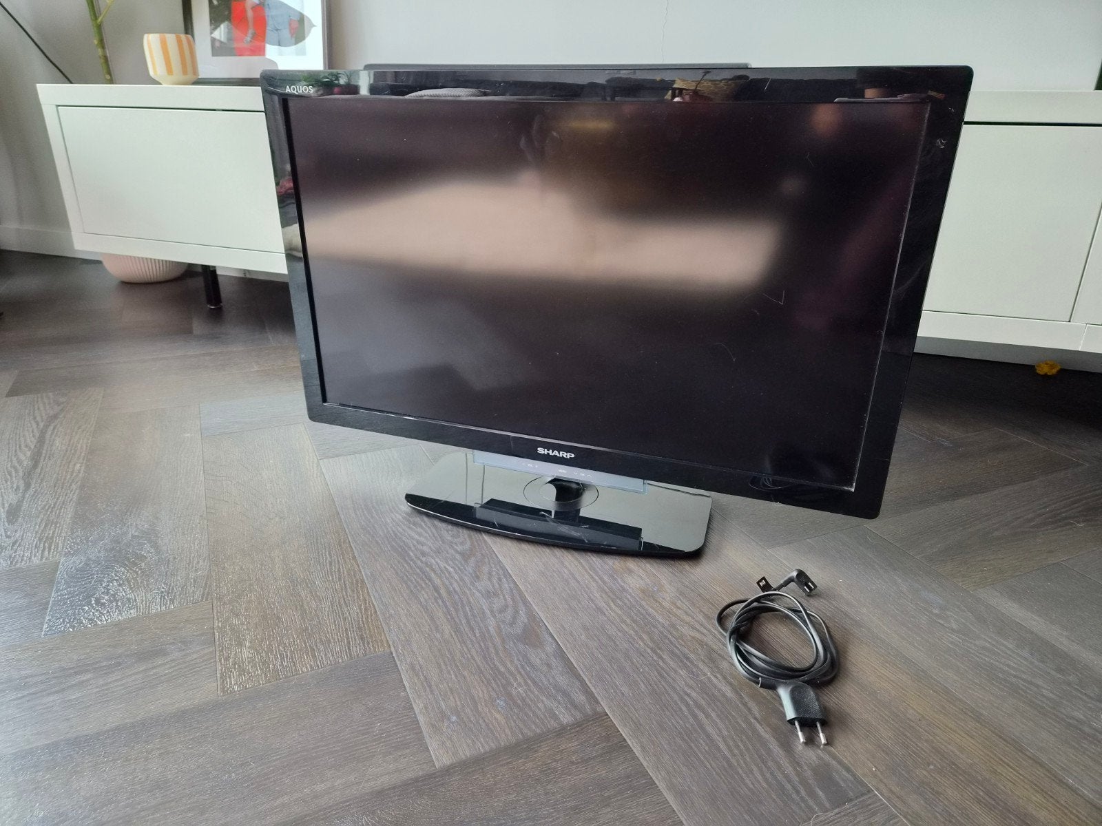 Sharp LCD TV LC-32LE630E - 32 inch, Audio, Tv en Foto, Televisies, Ophalen, Gebruikt, 50 Hz, 80 tot 100 cm