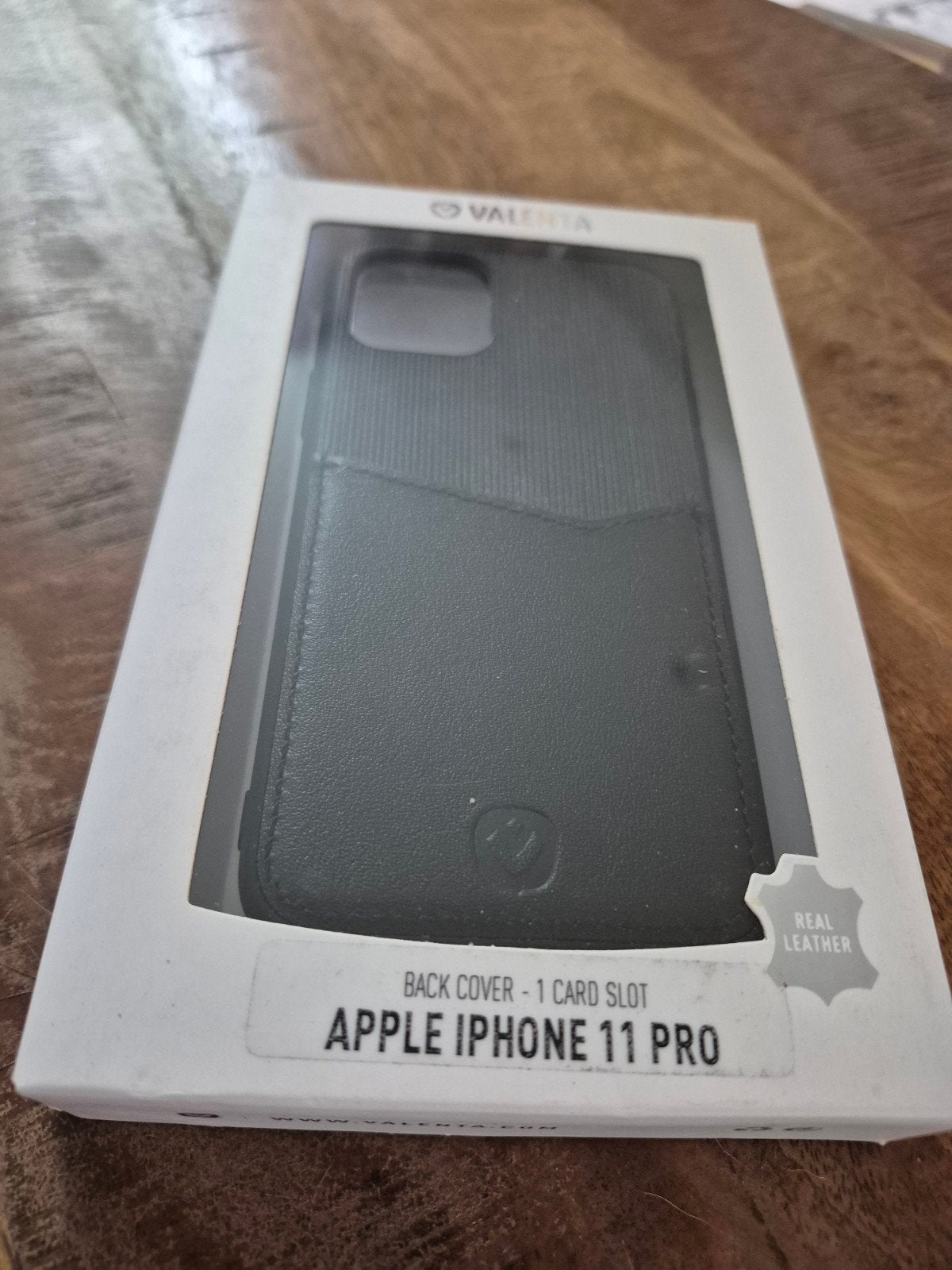 Valenta Leren Back Cover iPhone 11 Pro - Nieuw in doos, Zwart, IPhone 11 Pro, Overige merken, Nieuw