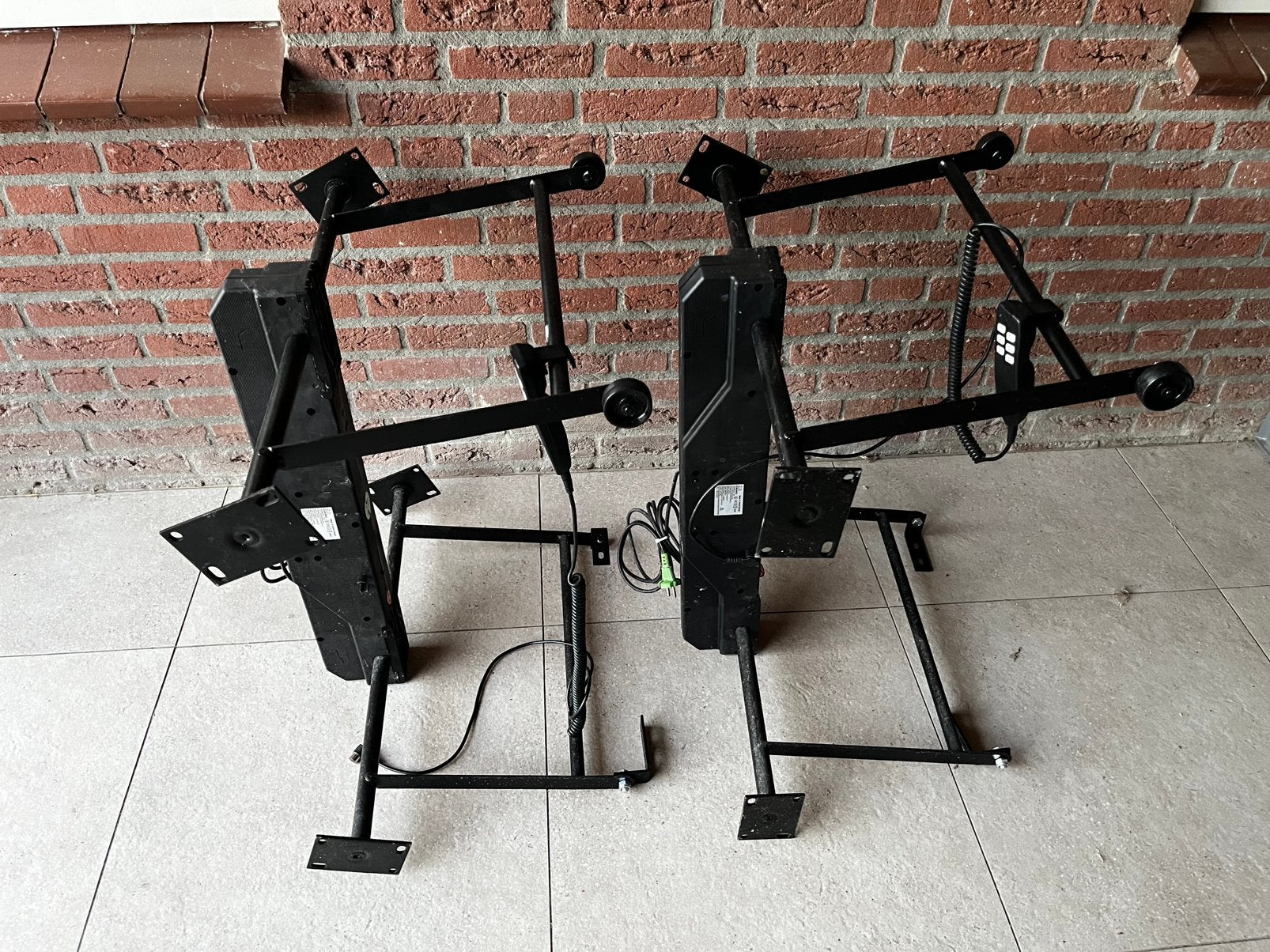 2x Euruni elektrische bedmotoren, Ophalen, Verstelbaar, 90 cm, Eenpersoons