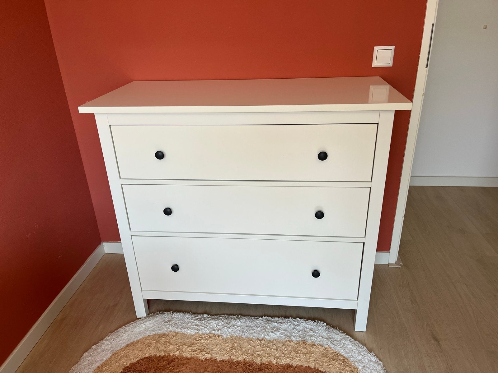 Hemnes ladekast 3 lades - gebruikt maar netjes, Huis en Inrichting, Ophalen, Gebruikt, 3 of 4 laden, Minder dan 100 cm