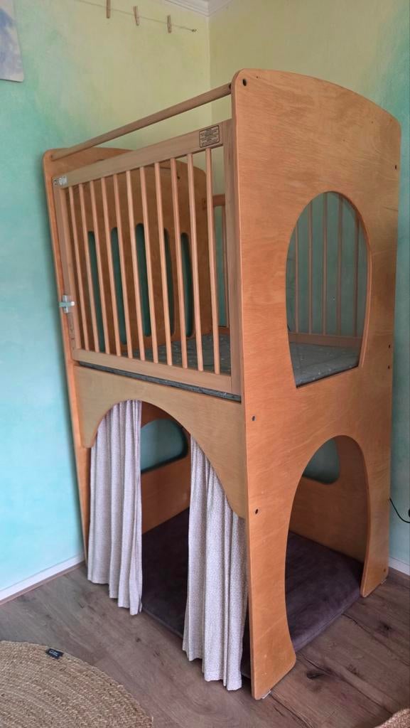 Hoge box voor kinderopvang of gastouder met sfeerverlichting, Kinderen en Baby's, Boxen, Ophalen, Gebruikt, Rechthoekig, Boxkleed