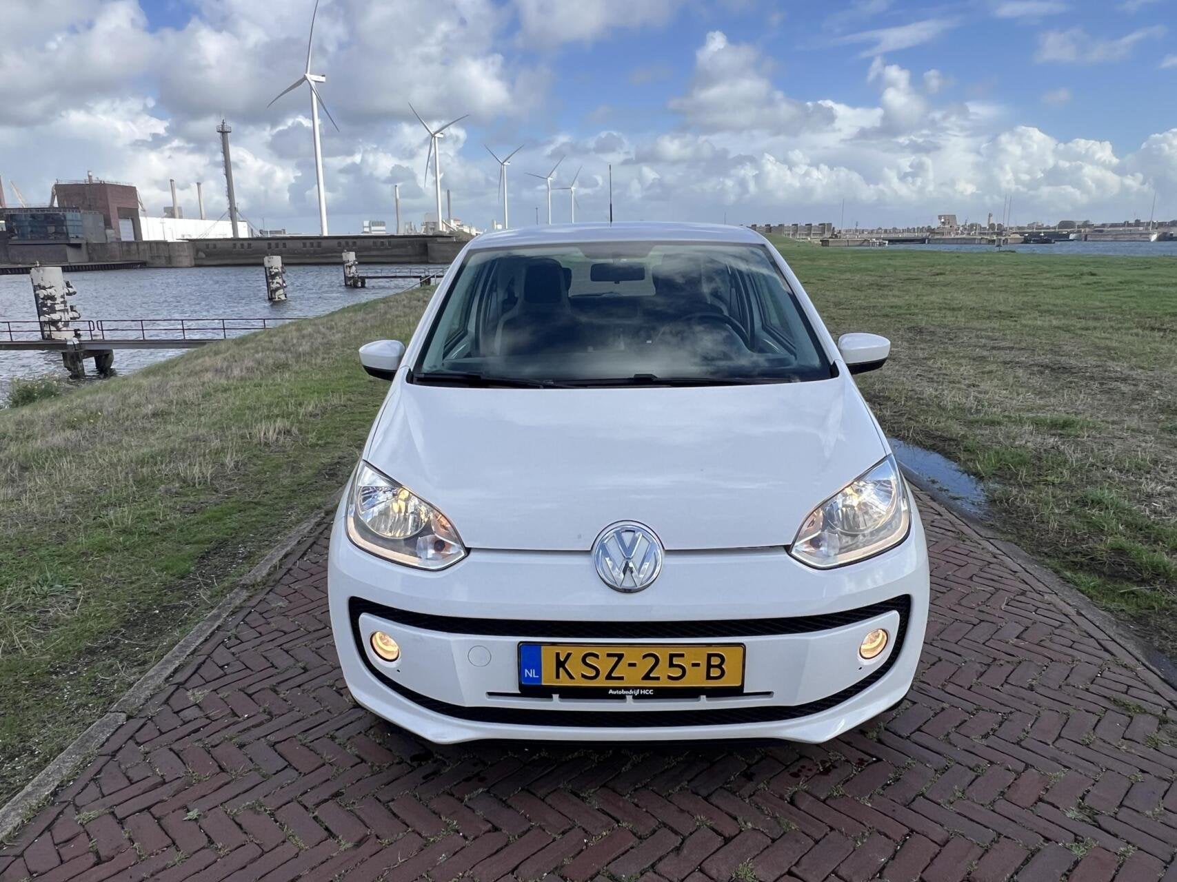 Volkswagen Up! 1.0 AIRCO|APPLE CARPLAY|ST.VERW|LEDER|NW APK, Auto's, Gebruikt, Stoelverwarming, 60 pk, Leder en Stof