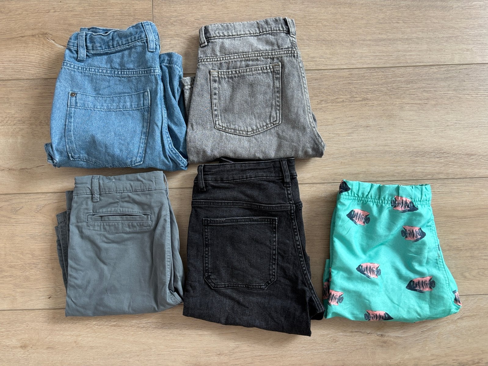 Korte broeken Zara, Mango jongen 164, als nieuw, Ophalen of Verzenden, Zo goed als nieuw, Jongen, Broek