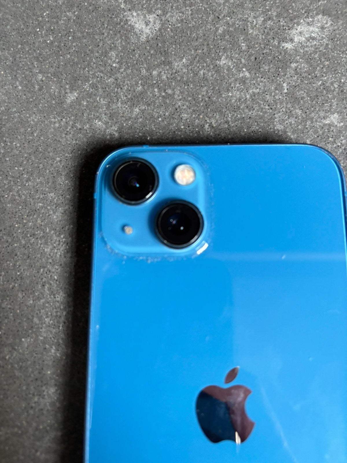 Foto 5 van Apple iPhone 13 blauw 128GB