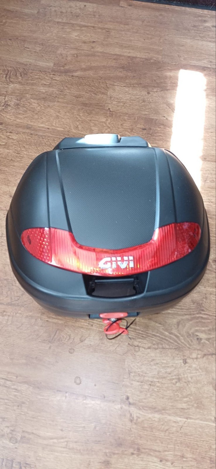 Givi Topkoffer voor motor inclusief beugels, Ophalen, Zo goed als nieuw