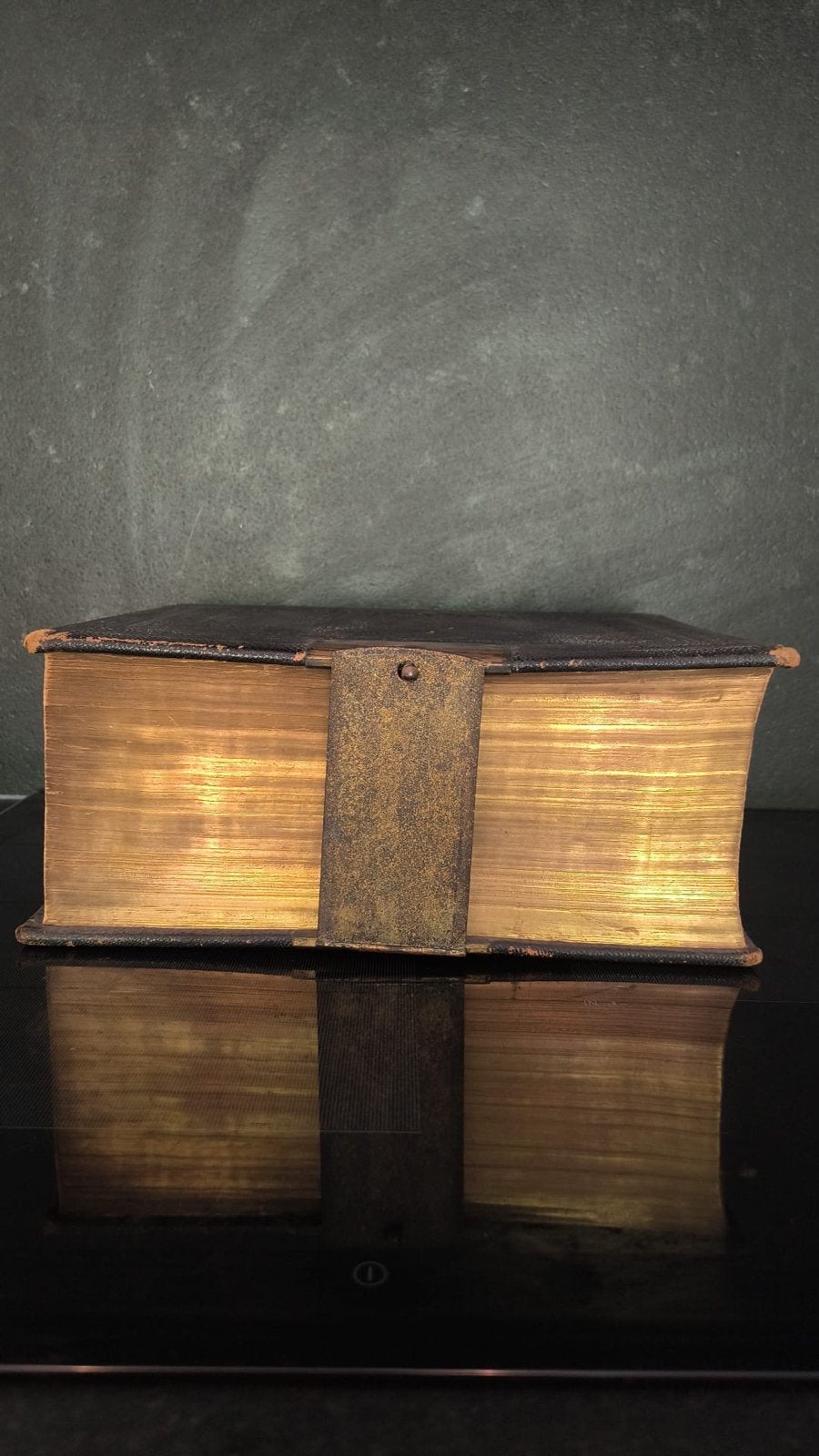 Antieke Bijbel met Gouden Randen en Illustraties, Antiek en Kunst, Antiek | Boeken en Bijbels, Ophalen