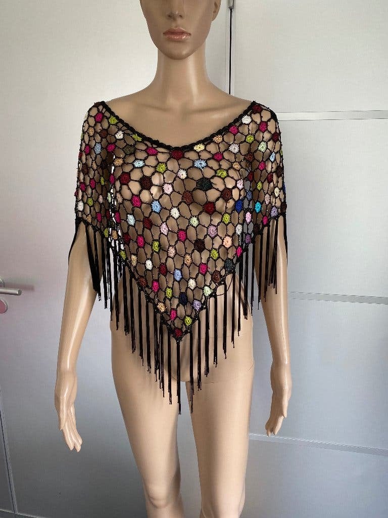 K236 Gehaakte poncho One Size=S/M/L/XL zwart/roze/blauw/beig, Kleding | Dames, Ophalen of Verzenden, Zo goed als nieuw, Maat 42/44 (L)