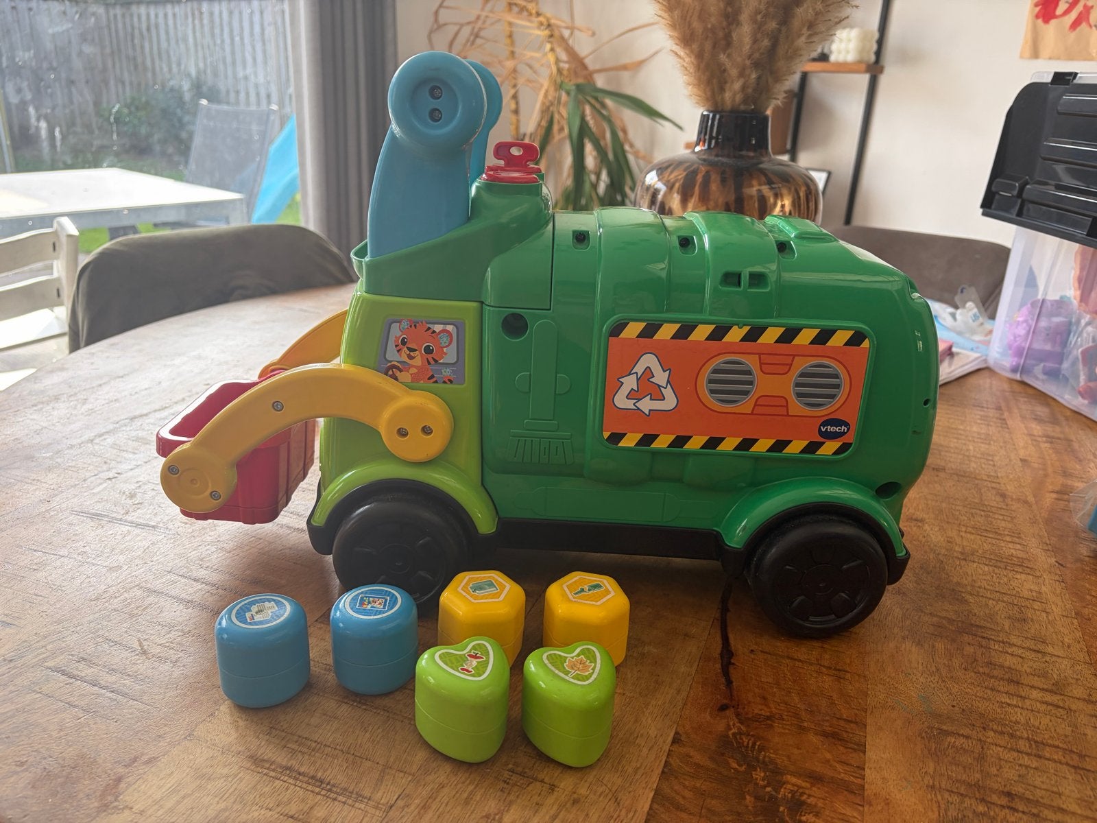 Vtech Vuilniswagen met Vormen en Geluiden, Ophalen, Gebruikt, 6 maanden tot 2 jaar