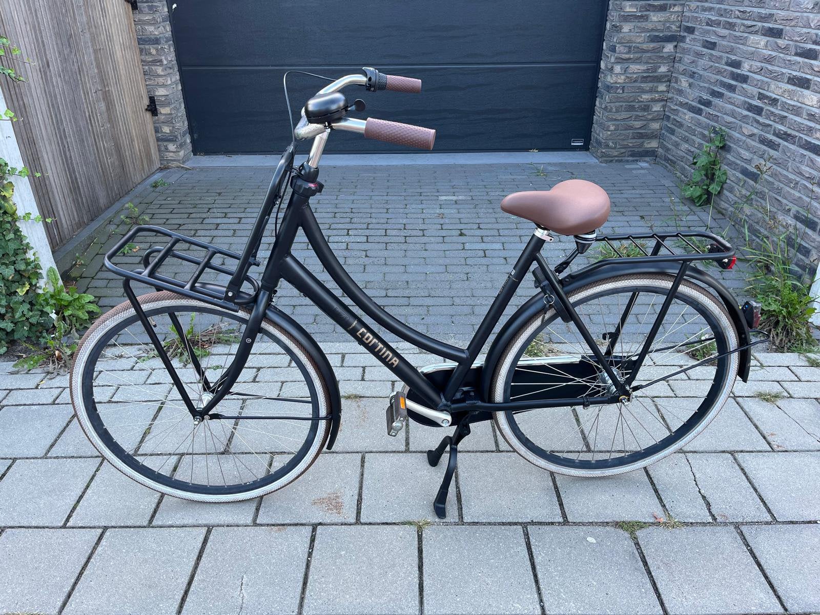 Cortina fiets 28 inch, Fietsen en Brommers, Ophalen, Zo goed als nieuw, Terugtraprem, Versnellingen