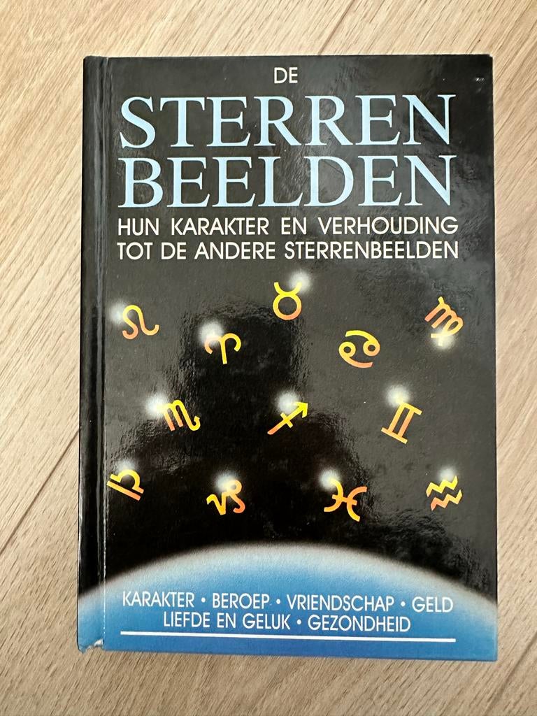 De Sterrenbeelden: Karakter en Verhouding, Ophalen of Verzenden, Gelezen, Astrologie, Achtergrond en Informatie