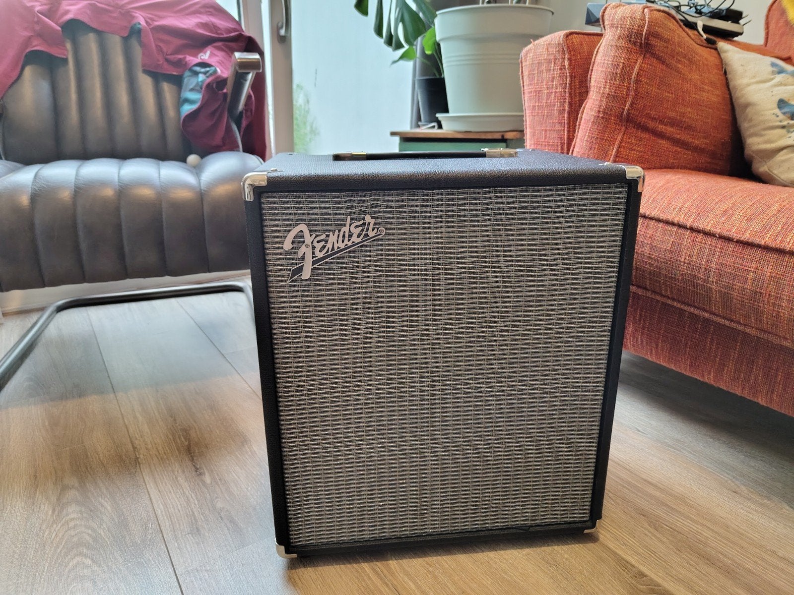 Fender Rumble 100 basgitaarversterker, Ophalen of Verzenden, Zo goed als nieuw, Basgitaar, 100 watt of meer