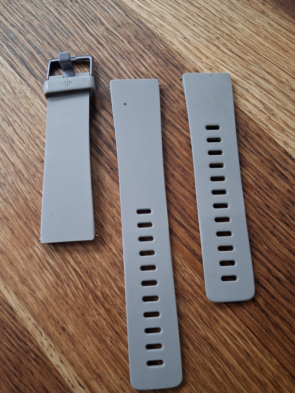 Origineel Fitbit Versa 2 bandje - Grijs, Nieuw, Ophalen of Verzenden, Fitbit, Grijs