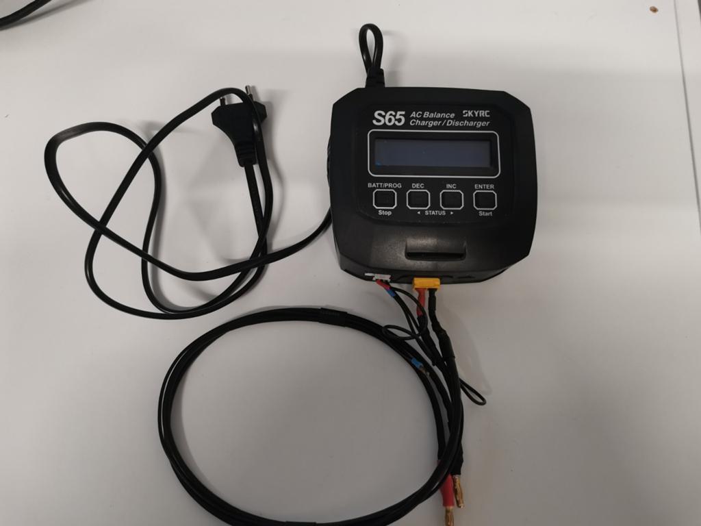Skyrc s65 lader, Ophalen of Verzenden
