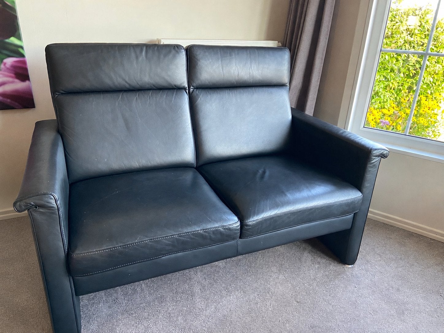 Zwarte leren 2-zitsbank met hoge rugleuning, Ophalen, Tweepersoons, Zo goed als nieuw, Minder dan 150 cm