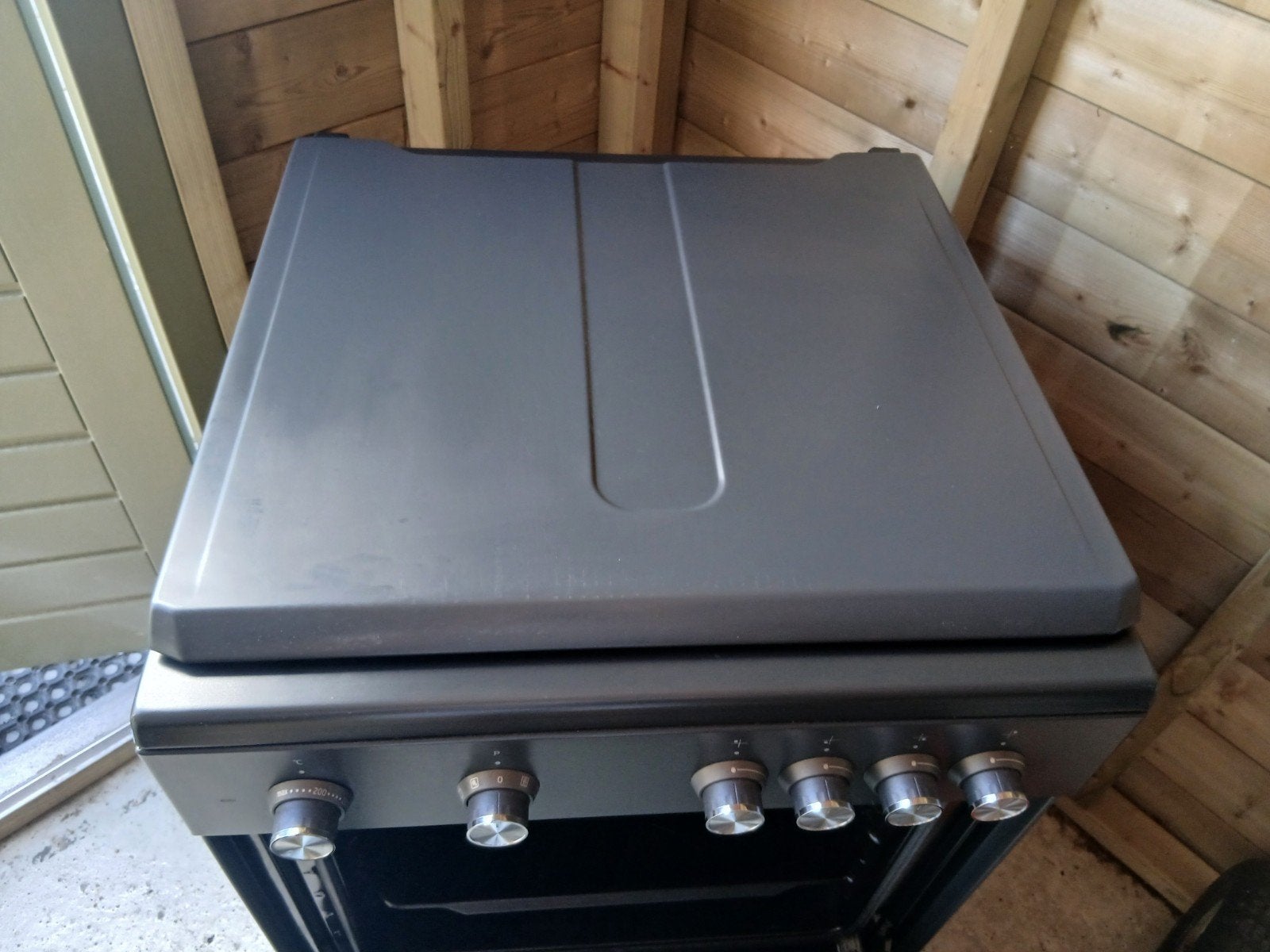 Beko gasfornuis met oven - Zo goed als nieuw, Ophalen, 4 kookzones, Zo goed als nieuw, Gas