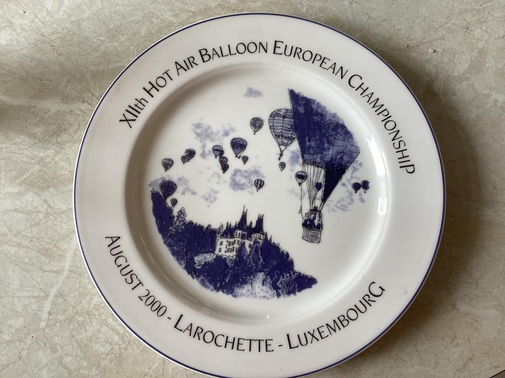 Ballonvaart // bord diam.26.5 cm, Ophalen of Verzenden