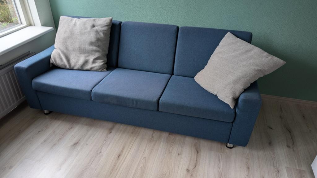 Gratis af te halen: blauwe/petrol 3-zitsbank - nette staat, Huis en Inrichting, Banken | Bankstellen, Ophalen, Gebruikt, Driepersoons