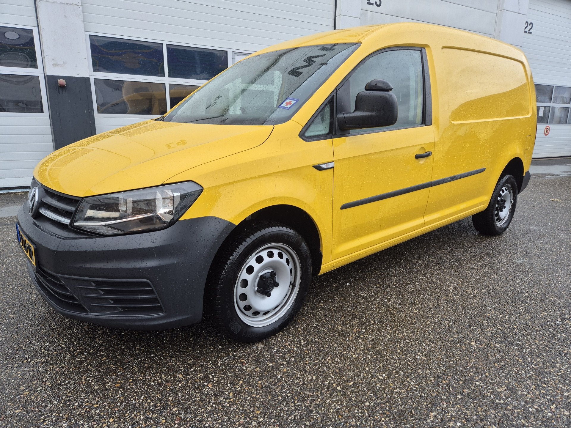 Volkswagen Caddy 2.0 TDI 150pk dsg maxi L2H1 BMT Maxi Highli, Auto's, Bestelauto's, Stof, Gebruikt, Euro 6, 150 pk