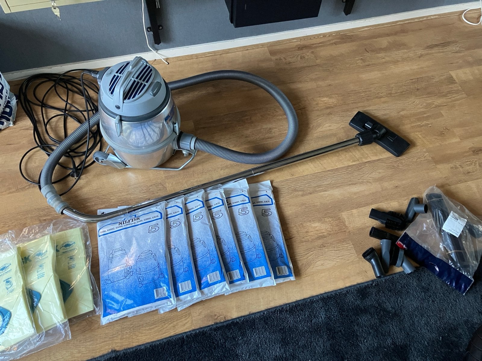 Nilfisk Proff. GM 80 Stofzuiger 1200W GMP Motor/45 Zakken, Witgoed en Apparatuur, Stofzuigers, Inclusief accessoires, Gebruikt