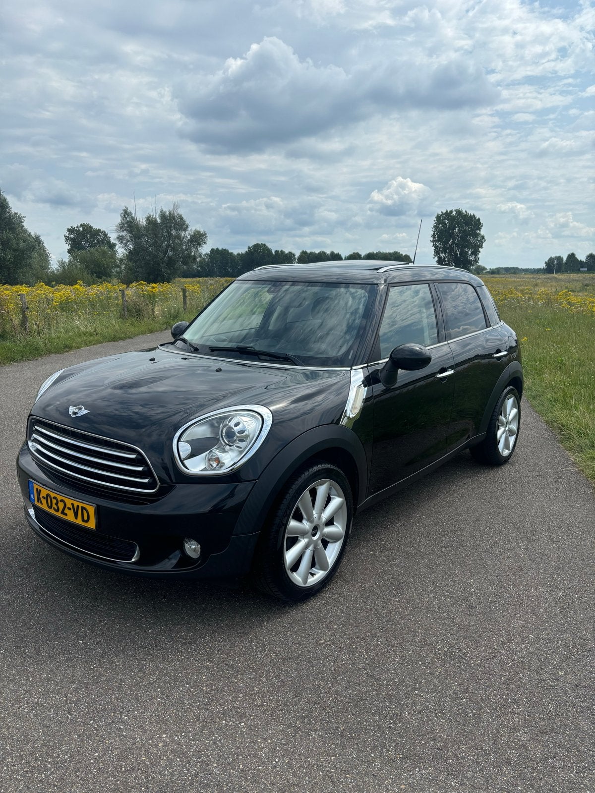 Mini Countryman 1.6 Cooper 2011 Zwart, Auto's, Voorwielaandrijving, Particulier, SUV of Terreinwagen, 17 km/l