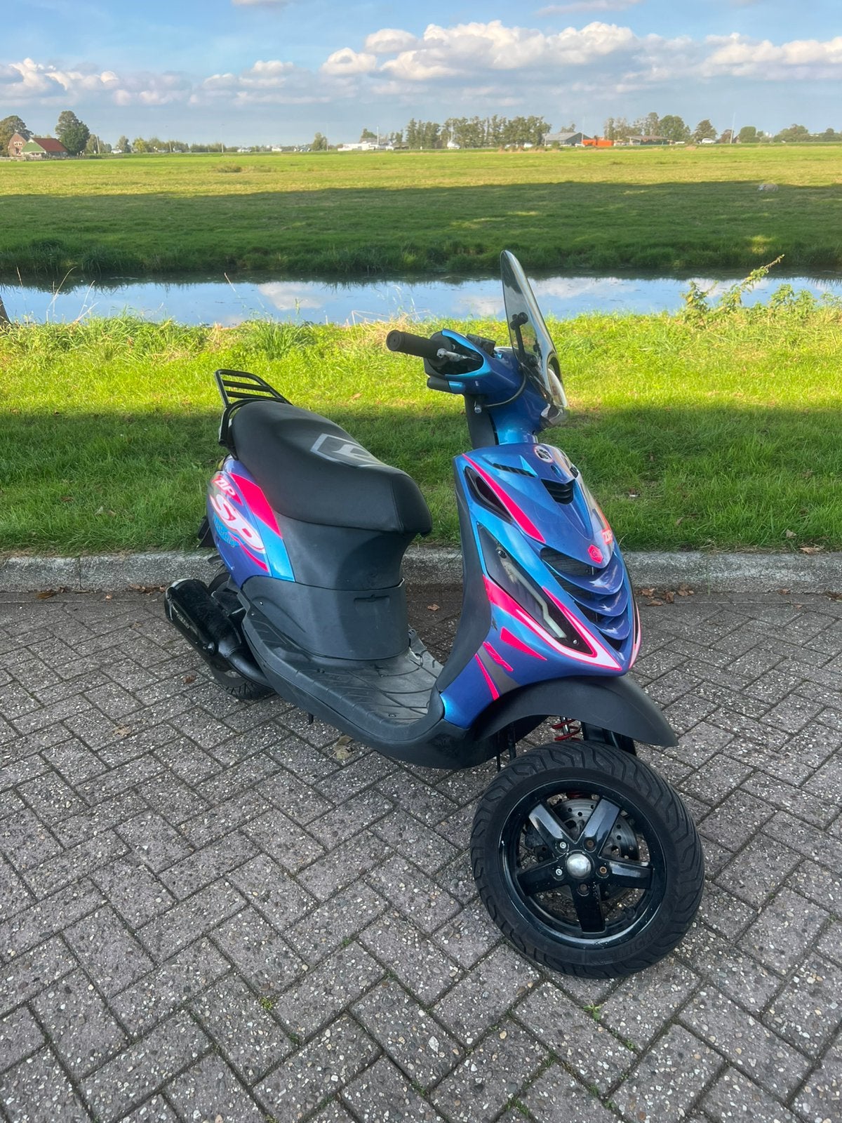 Zip 125cc LC brom, Ophalen, Zo goed als nieuw, Benzine, Zip