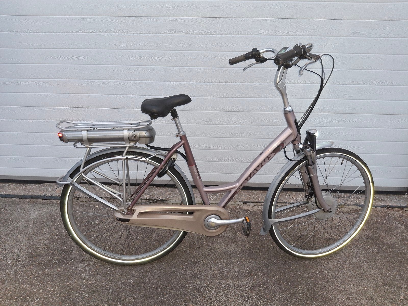 Gazelle damesfiets 28inch met versnellingen e-bike, 51 tot 55 cm, Ophalen, Gebruikt, Gazelle