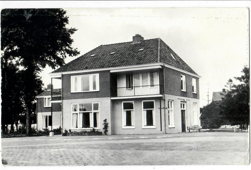 Emmen - Hotel-Pension "Het Hunebed", Verzenden, 1960 tot 1980, Gelopen, Drenthe