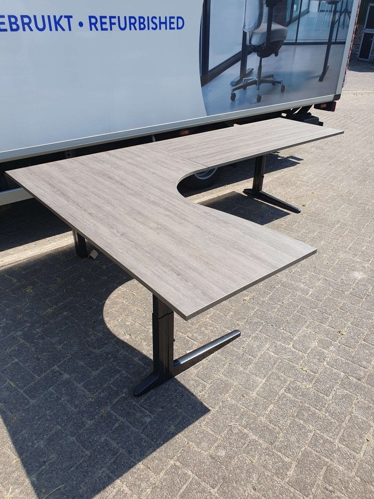 Grote Ahrend hoekbureaus met nieuwe bladen 200x 240/320, Huis en Inrichting, Bureaus, In hoogte verstelbaar, Ophalen of Verzenden