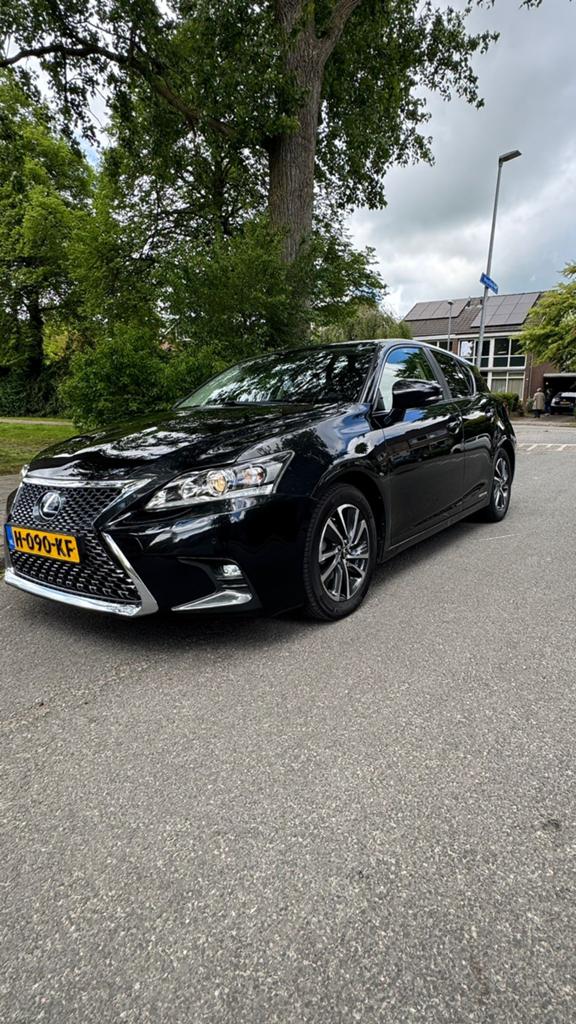 Lexus CT-H 200h Hybrid 136pk E-cvt 2018 Zwart, Auto's, Lexus, 4 cilinders, Zwart, CT-H, Te koop