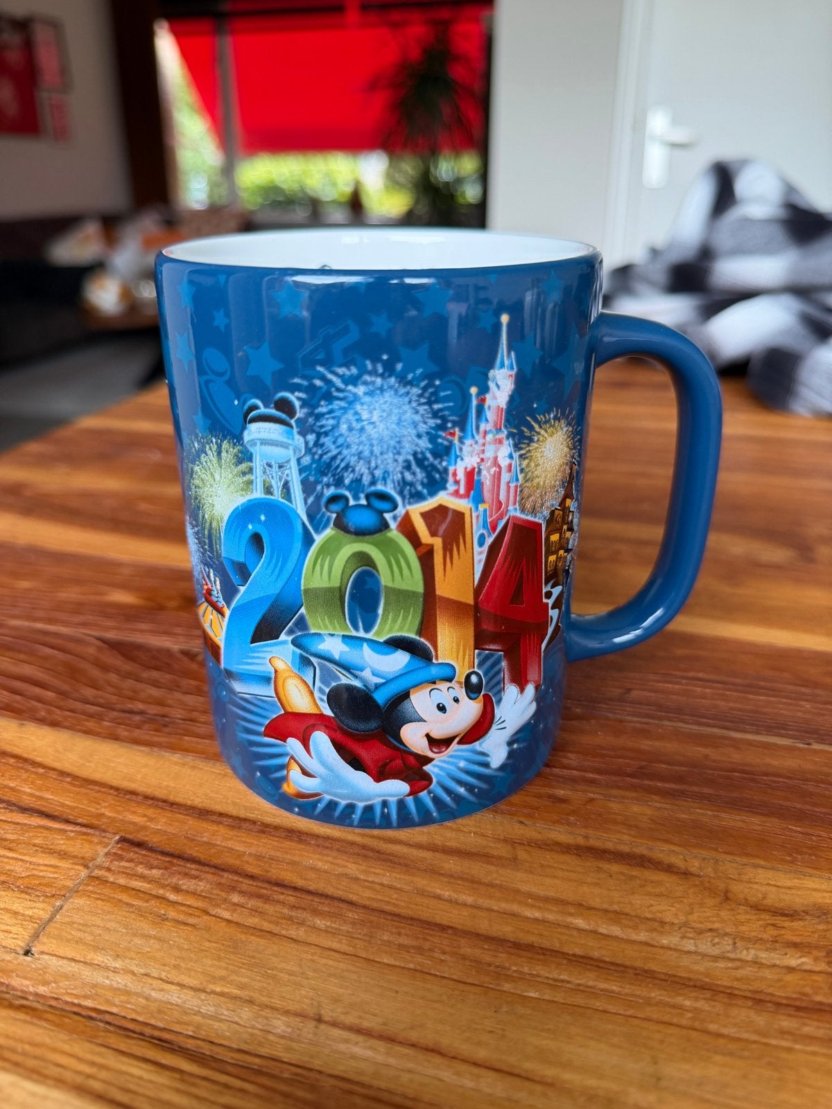 Disney Parks 2014 Mok - Mickey Mouse Fantasia, Ophalen of Verzenden, Mickey Mouse, Zo goed als nieuw, Servies