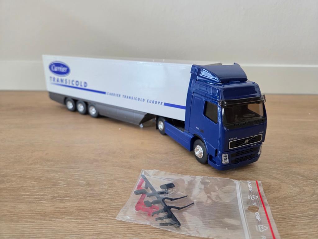 Eligor Volvo FH 12 Globetrotter Carrier Transicold Vector, Ophalen of Verzenden, Nieuw, Bus of Vrachtwagen, Overige merken