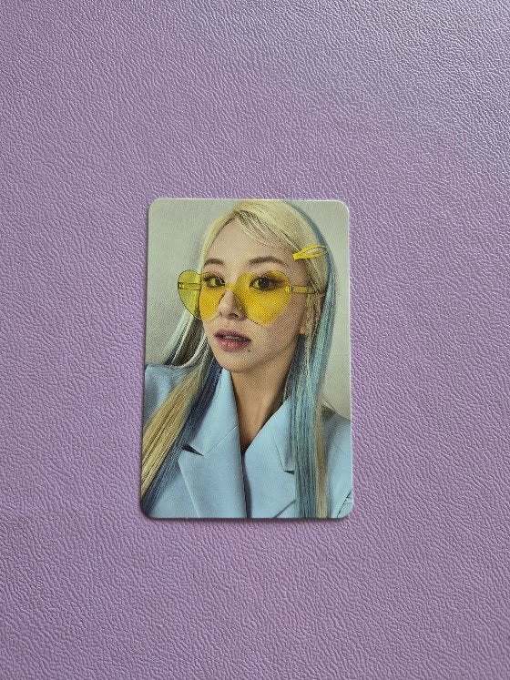 Twice Chaeyoung formula of love photocard (kpop), Ophalen of Verzenden, Zo goed als nieuw, Foto of Kaart