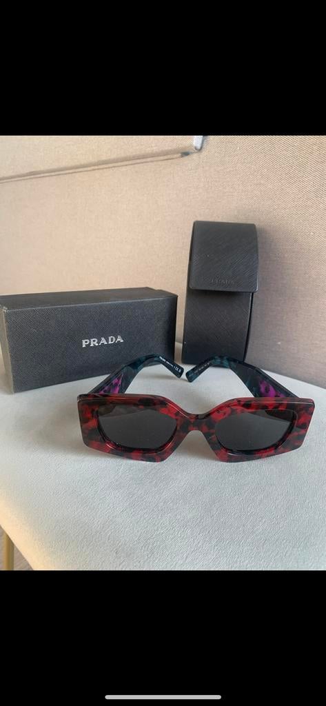 Prada Zonnebril, Ophalen, Zonnebril, Prada, Zo goed als nieuw