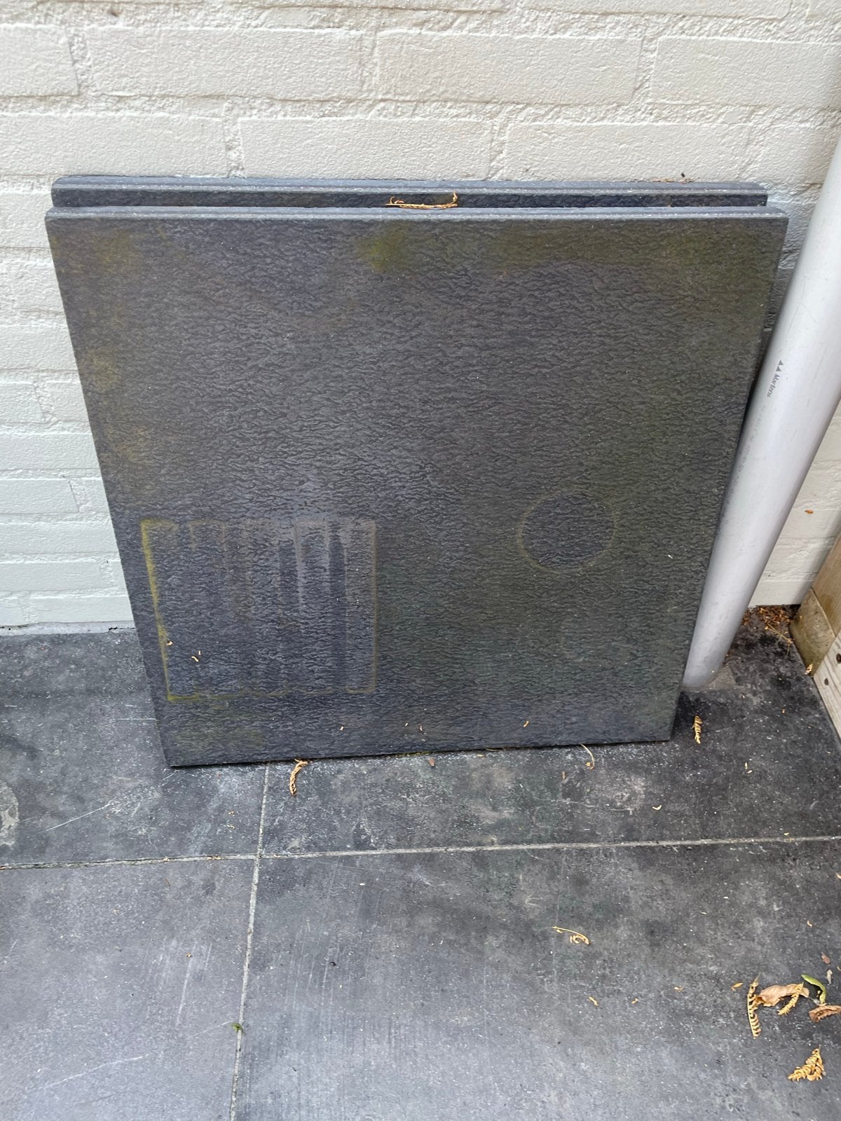 Gratis 2 Zwarte Terrastegels - 60x60x4cm, Tuin en Terras, Ophalen, Gebruikt, Minder dan 5 m², Beton