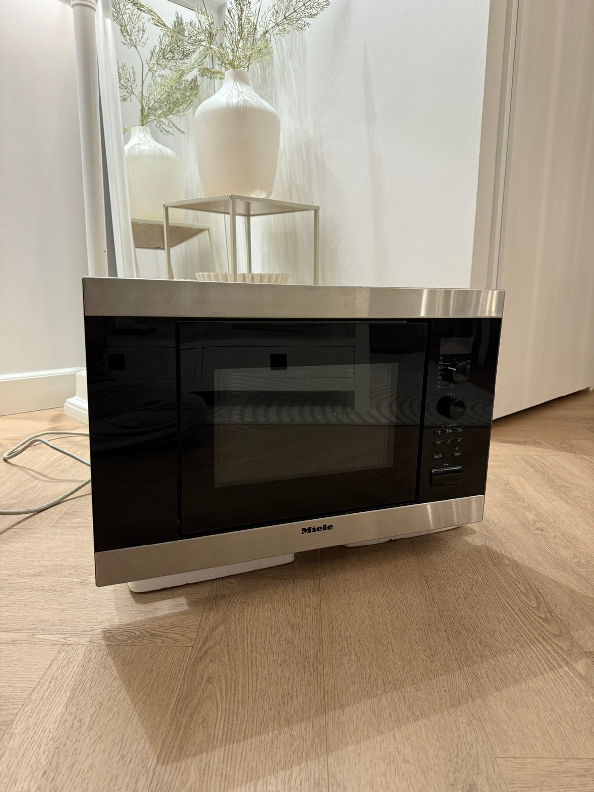 Miele magnetron, Ophalen, Minder dan 45 cm, Inbouw, Draaiplateau