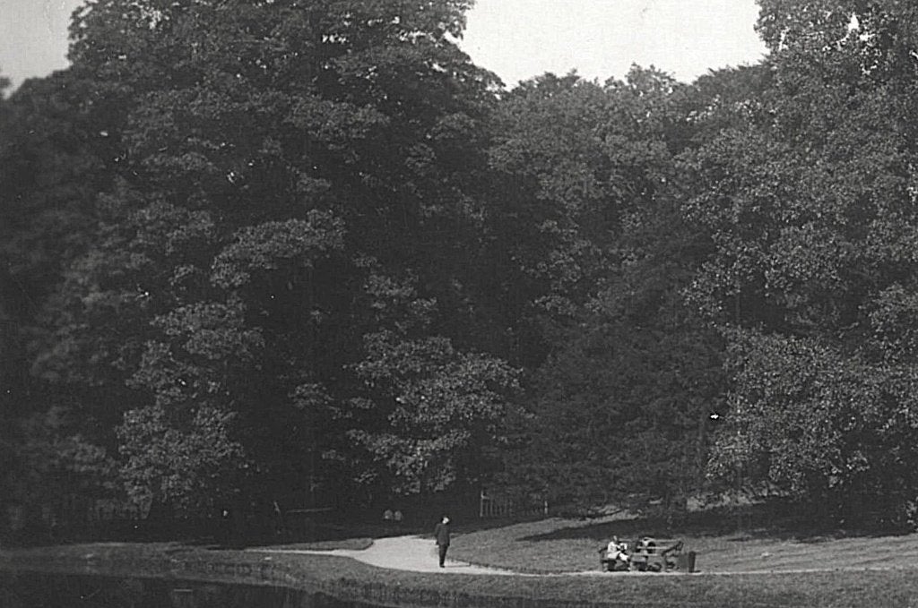 940077	Arnhem	Sonsbeek	 	1937	postzegel afgeweekt, Ophalen of Verzenden, 1920 tot 1940, Gelopen, Gelderland