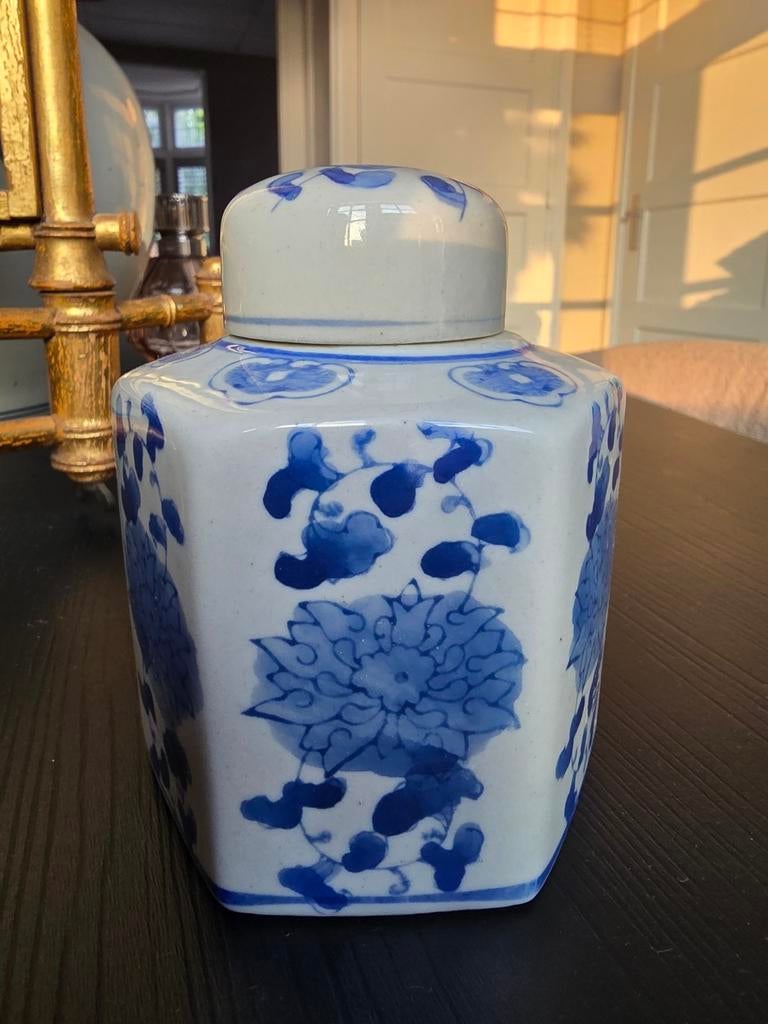 Prachtige Blauw-Witte Theebus –Zeshoekig– Chinoiserie Stijl, Ophalen of Verzenden