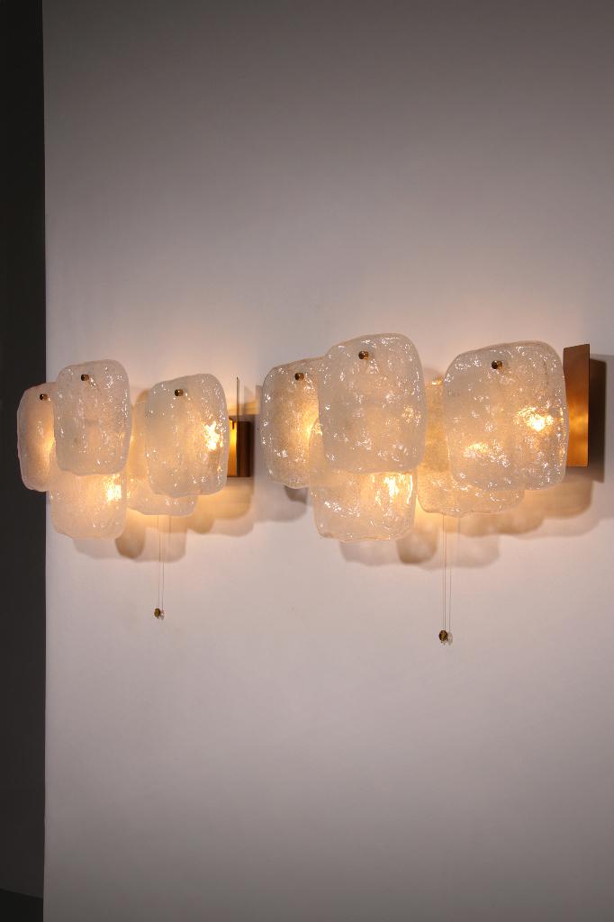 J.T. Kalmar Midcentury Ice Glass Wall Sconces Austria 1960, Ophalen of Verzenden, Zo goed als nieuw, Glas, Mid Centry