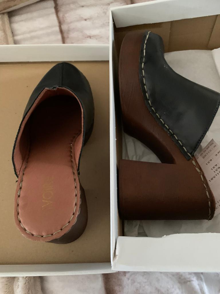 Dames klompen leer zwart, Kleding | Dames, Schoenen, Ophalen of Verzenden, Zo goed als nieuw, Zwart