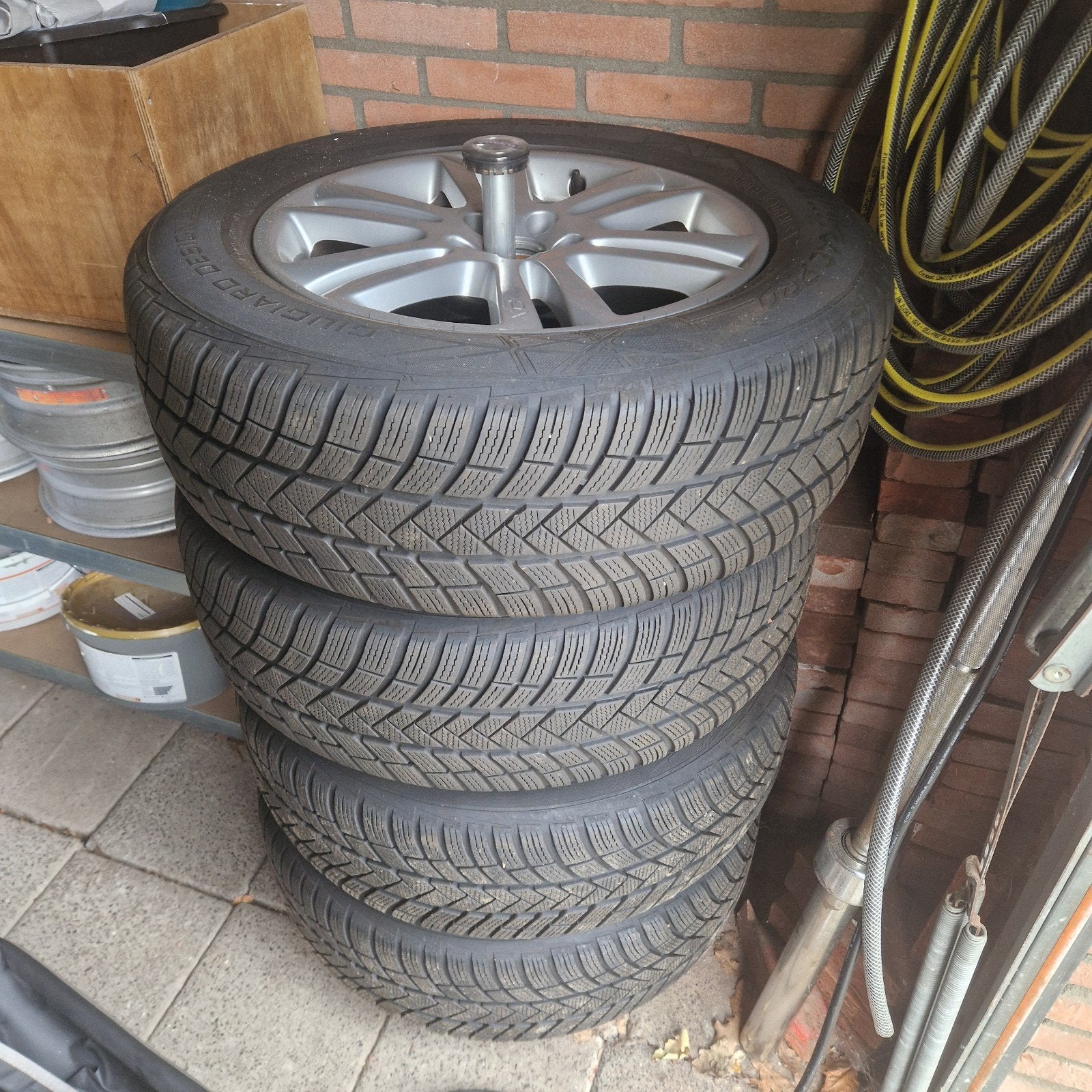Volvo XC90 Vredestein Wintrac Pro winterbanden 18 inch, Auto-onderdelen, Banden en Velgen, Ophalen, 18 inch, Gebruikt, Banden en Velgen