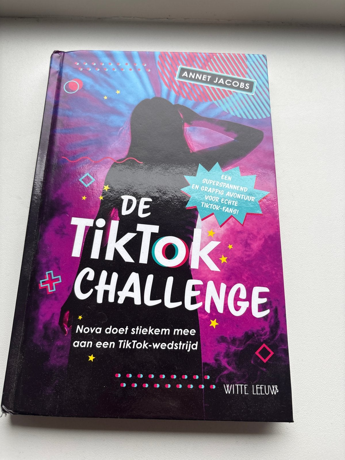 De TikTok Challenge - Annet Jacobs (Jeugdboek), Boeken, Ophalen, Zo goed als nieuw, Fictie