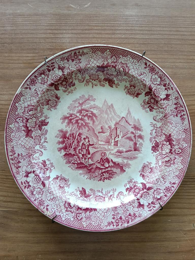 Antiek bord van Petrus Regout 'Montagne', Antiek en Kunst, Ophalen of Verzenden