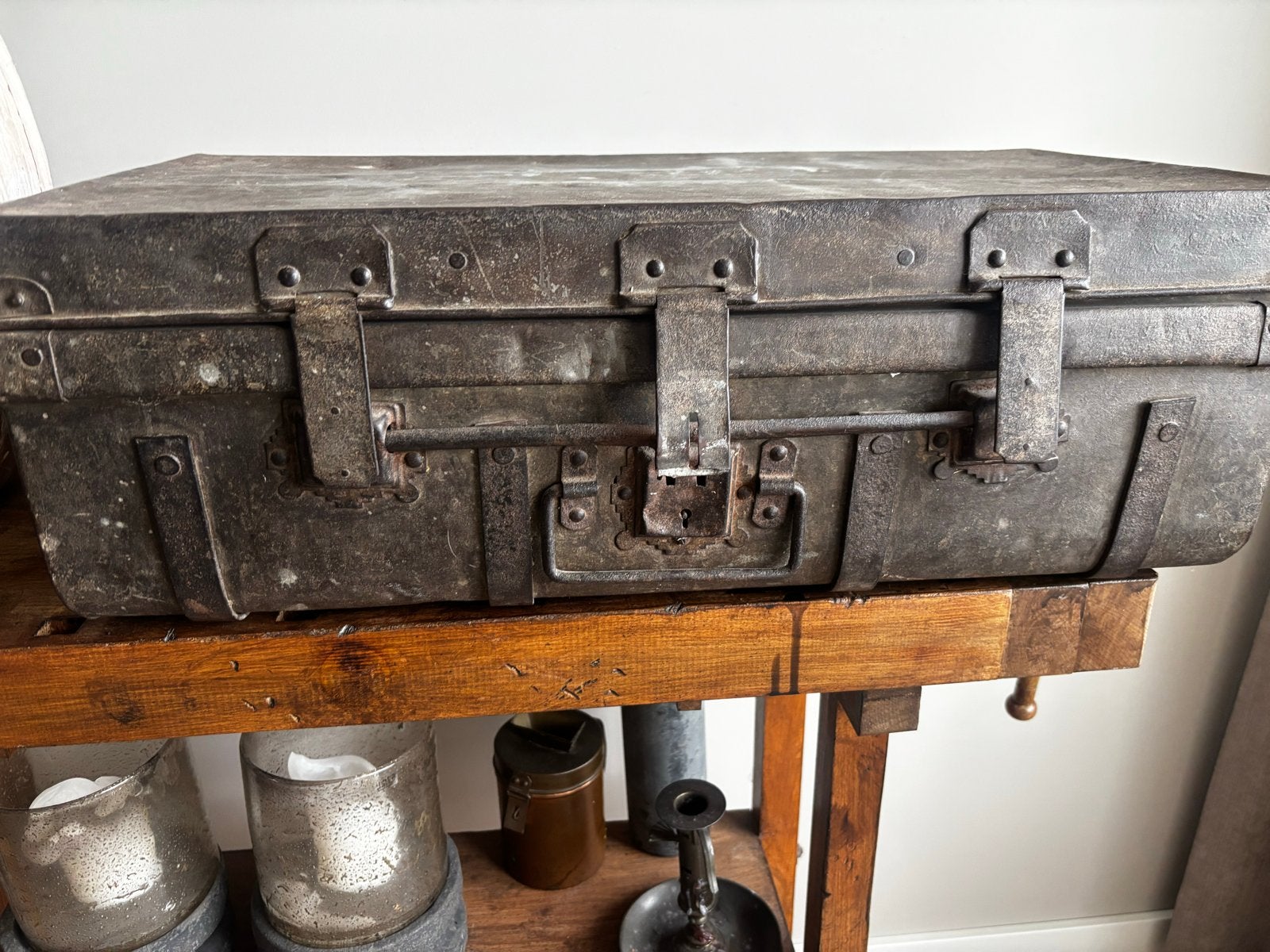 Decoratieve metalen kist - Vintage look, Huis en Inrichting, Woonaccessoires | Kisten, Ophalen, 50 tot 100 cm, Minder dan 50 cm