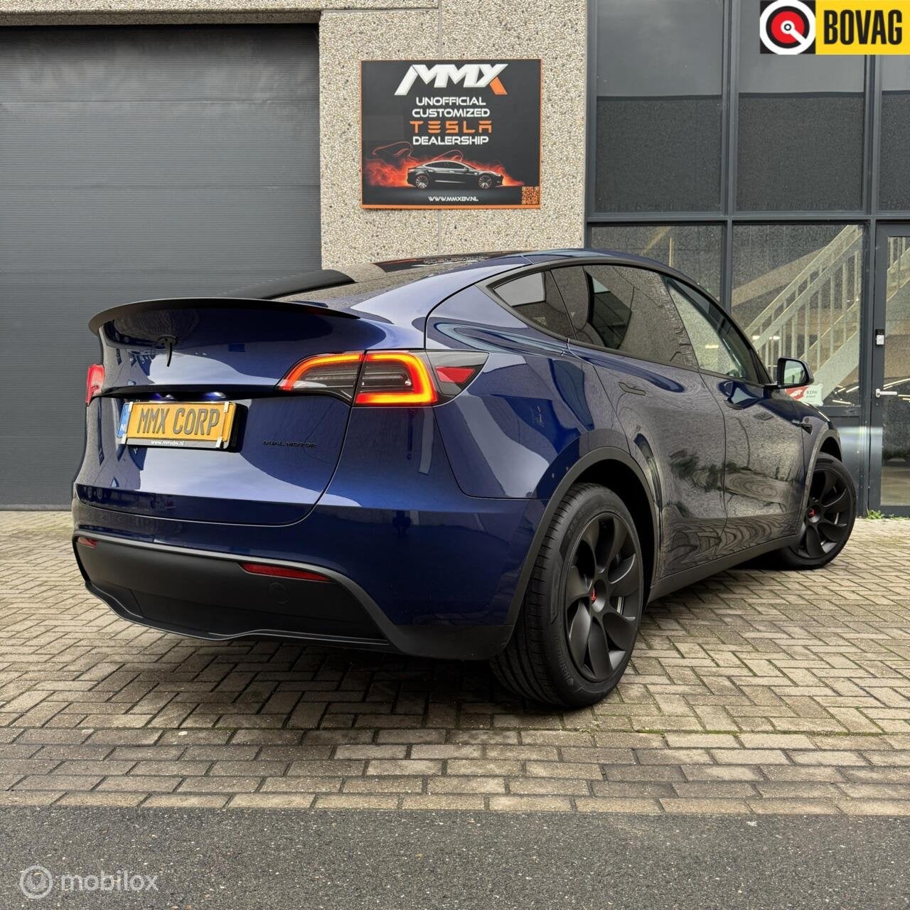 Tesla Model Y Long Range RWD + MMX PACK + IAP, Auto's, Automaat, Achterwielaandrijving, Gebruikt, Zwart