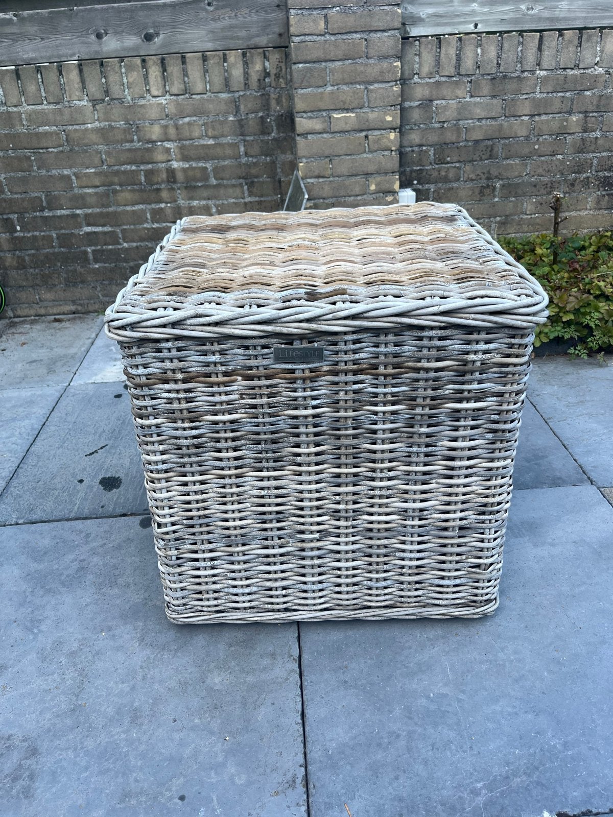 Rotan poef, Ophalen, Gebruikt, 50 tot 100 cm, 50 tot 75 cm
