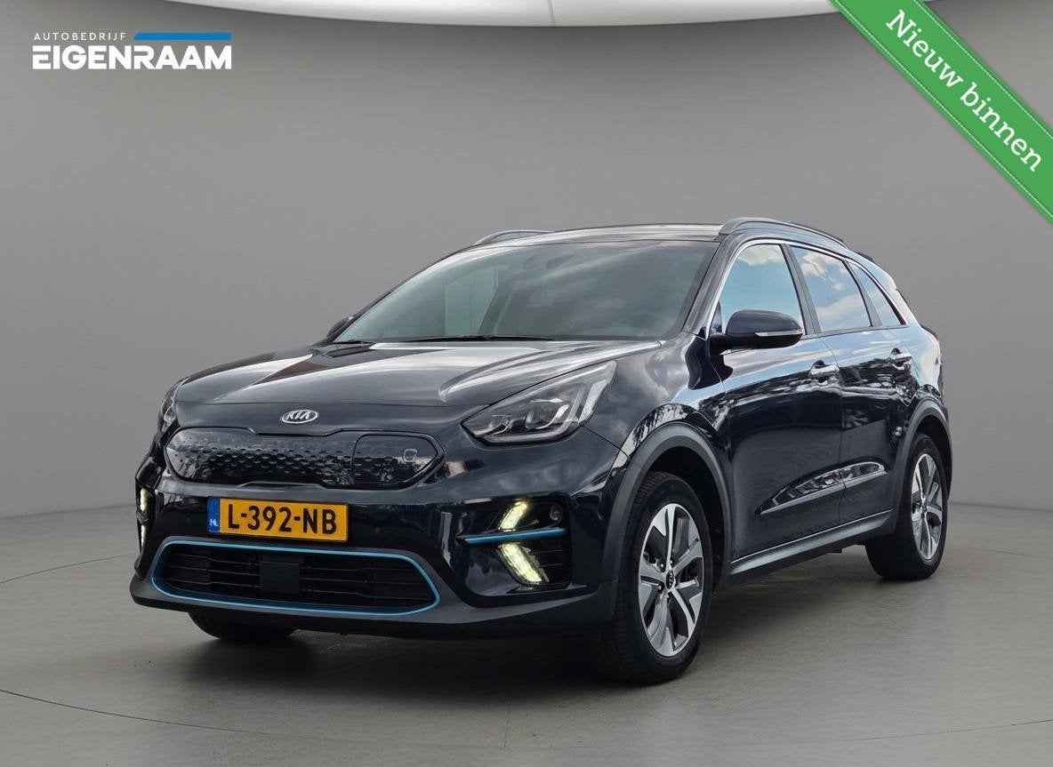 Kia e-Niro DynamicPlusLine 64kWh | Schuifdak | Camera | SOH, Gebruikt, 1712 kg, Blauw, 64 kWh