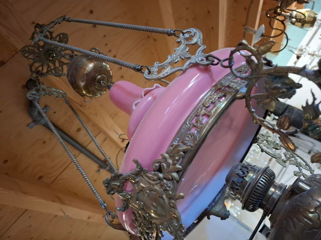 Antieke olielamp Roze kap.MooiBelgisch., Ophalen of Verzenden